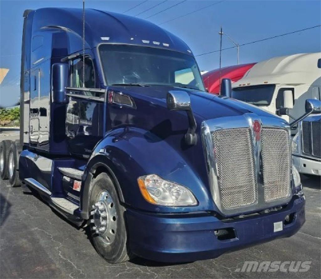 Kenworth T680 Motrici e Trattori Stradali