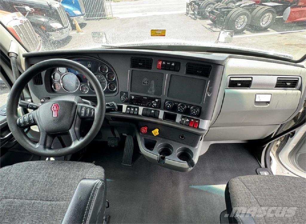 Kenworth T680 Motrici e Trattori Stradali