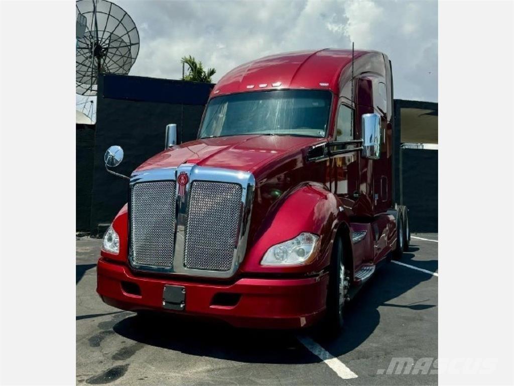Kenworth T680 Motrici e Trattori Stradali