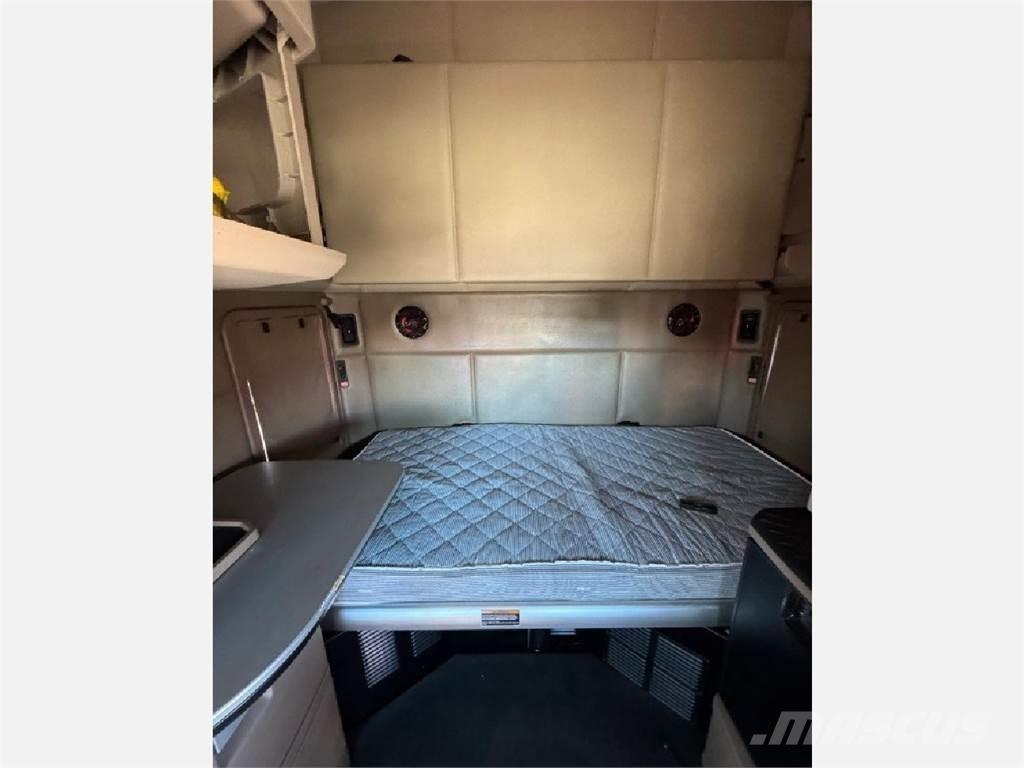 Kenworth T680 Motrici e Trattori Stradali