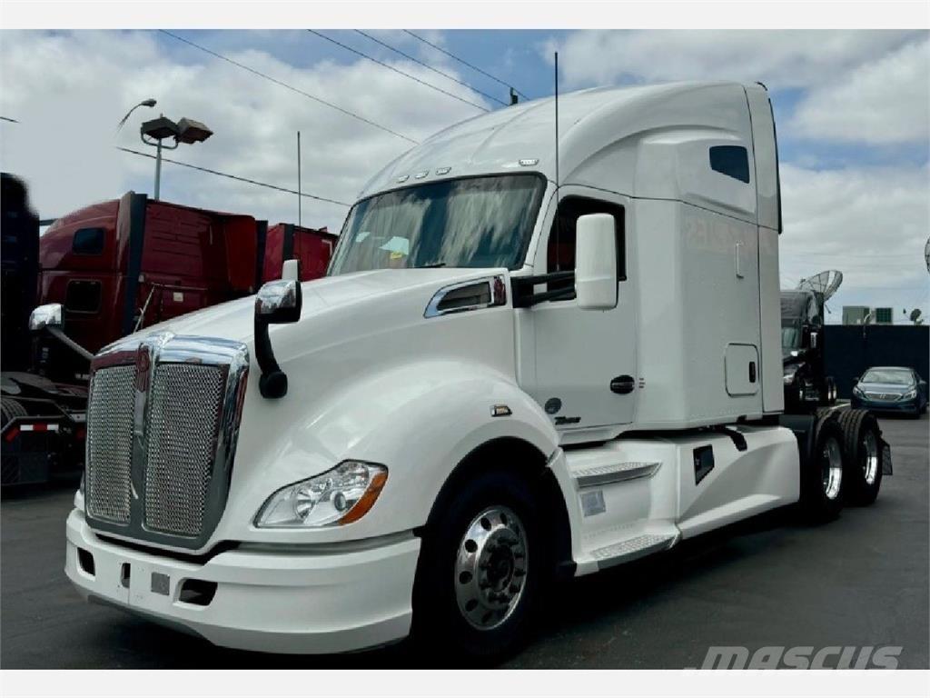 Kenworth T680 Motrici e Trattori Stradali
