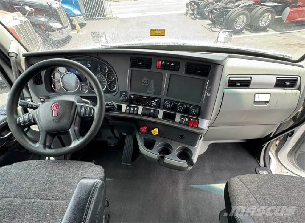 Kenworth T680 Motrici e Trattori Stradali