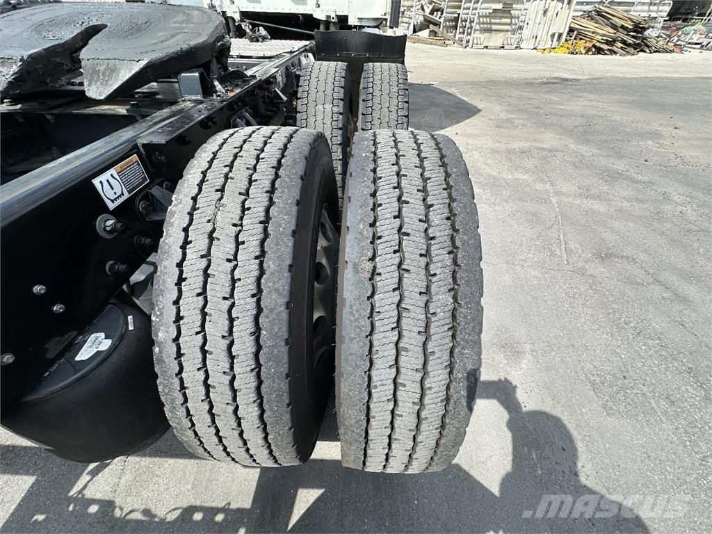 Kenworth T680 Motrici e Trattori Stradali