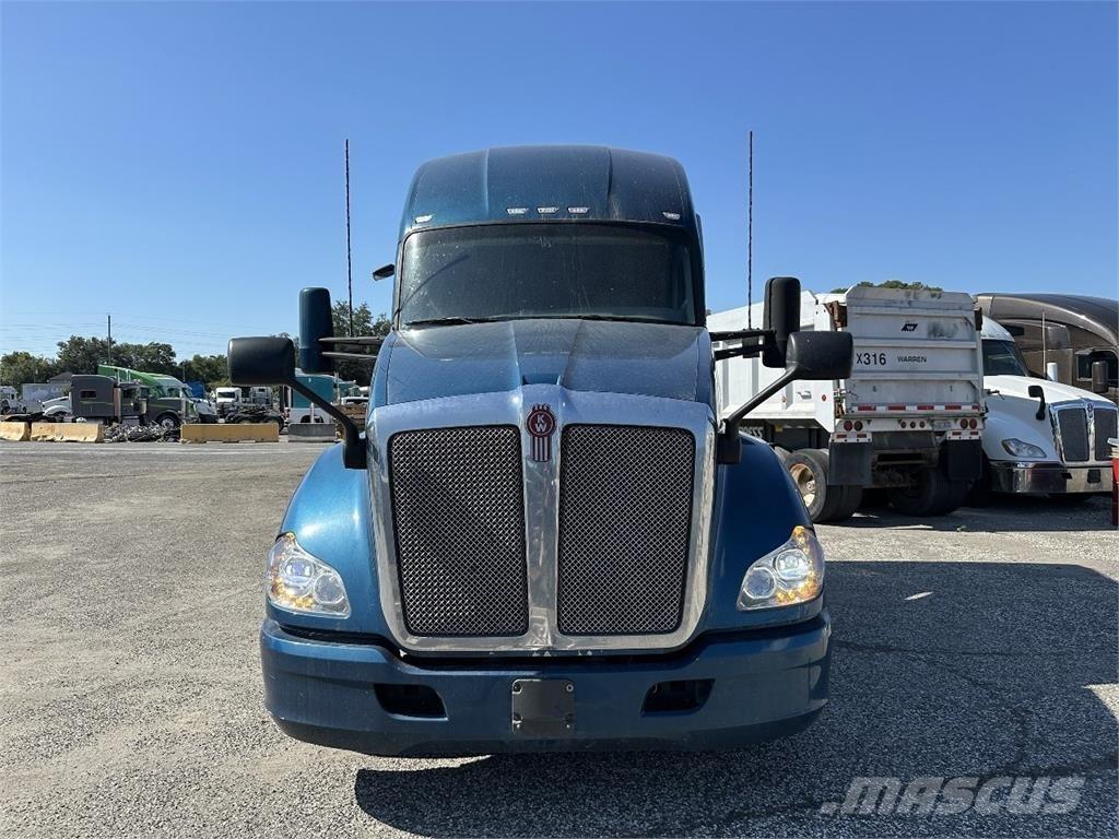 Kenworth T680 Motrici e Trattori Stradali