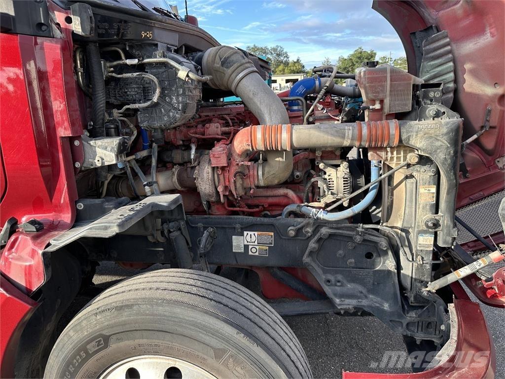 Kenworth T680 Motrici e Trattori Stradali