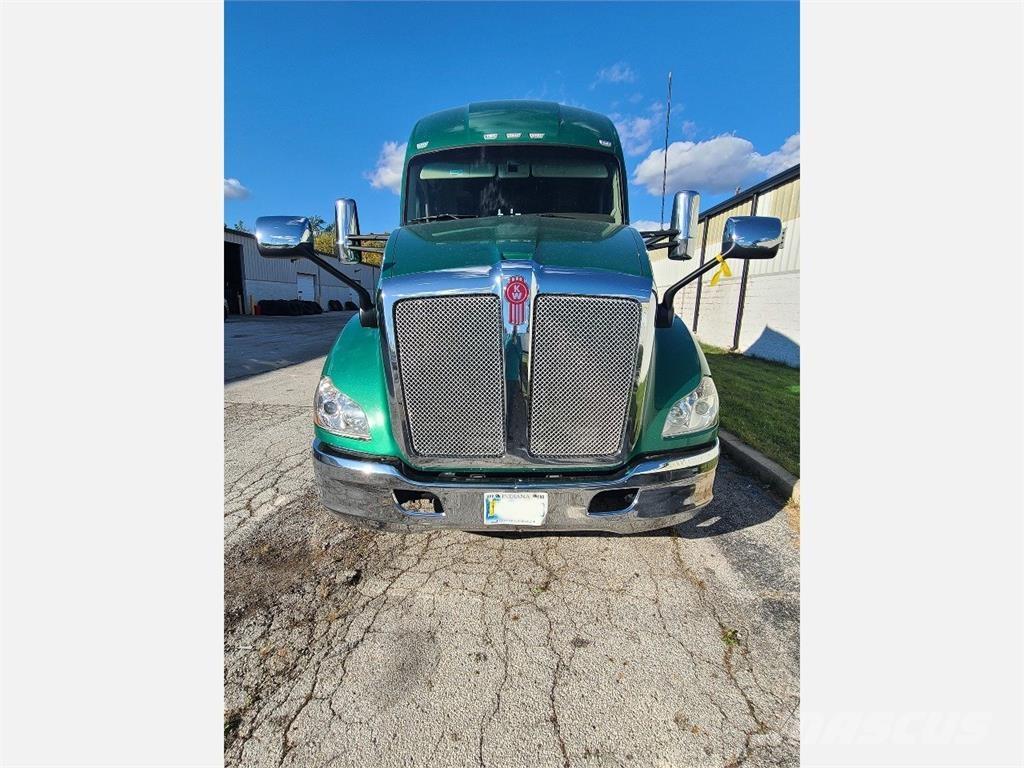 Kenworth T680 Motrici e Trattori Stradali