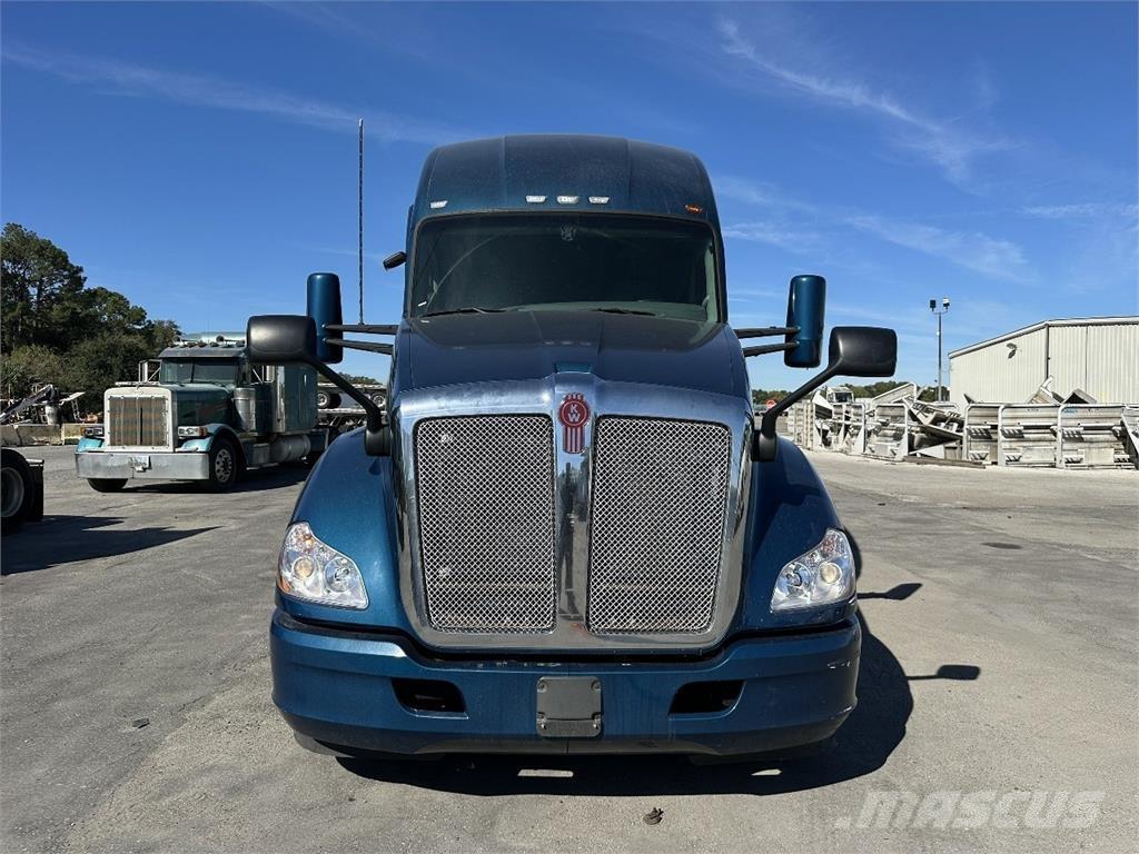 Kenworth T680 Motrici e Trattori Stradali