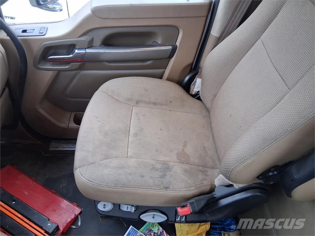 Kenworth T680 Motrici e Trattori Stradali