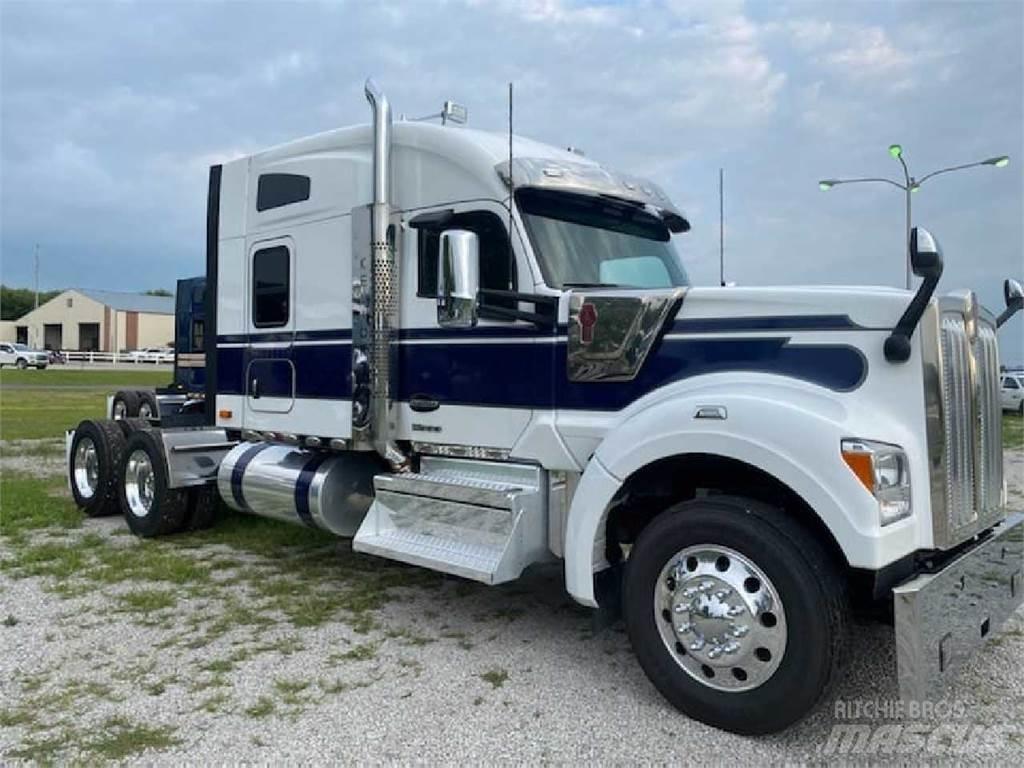 Kenworth W990 Motrici e Trattori Stradali
