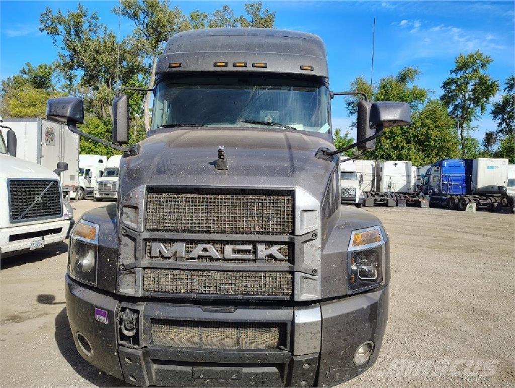 Mack Anthem 64T Motrici e Trattori Stradali