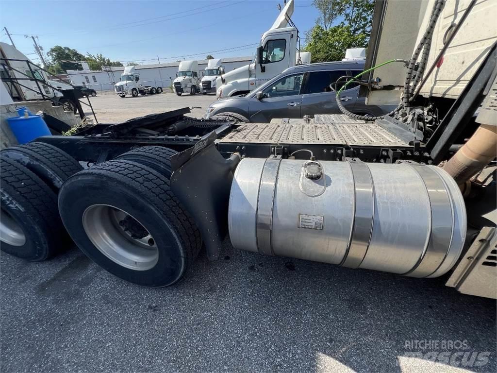Mack Anthem AN64T Motrici e Trattori Stradali