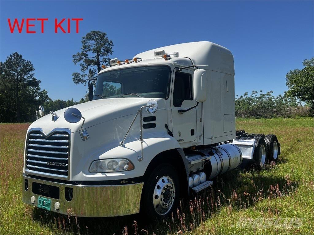Mack CXU 613 Motrici e Trattori Stradali