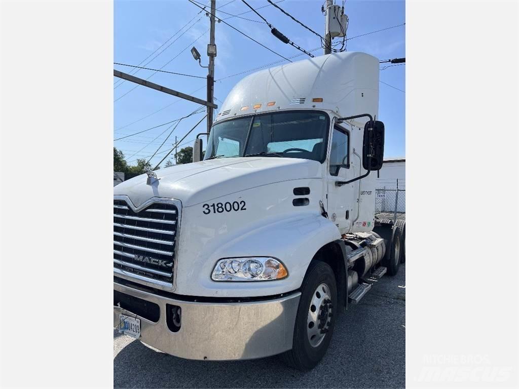 Mack CXU613 Motrici e Trattori Stradali