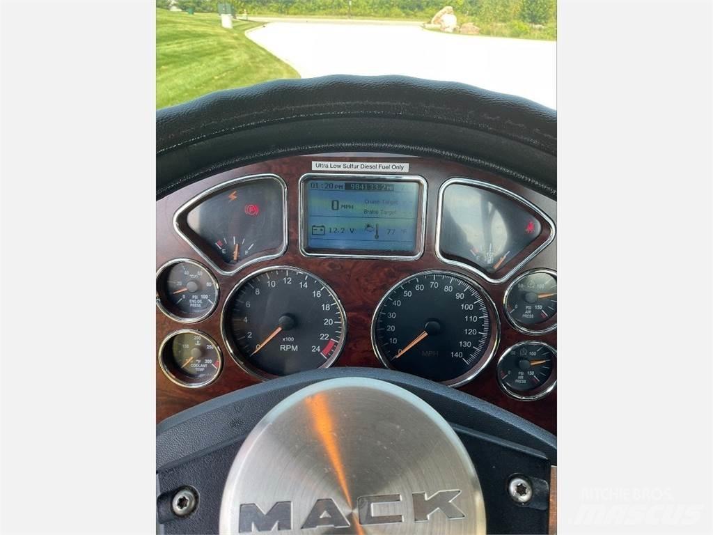 Mack CXU613 Motrici e Trattori Stradali