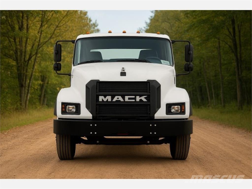 Mack MD6 Autocabinati