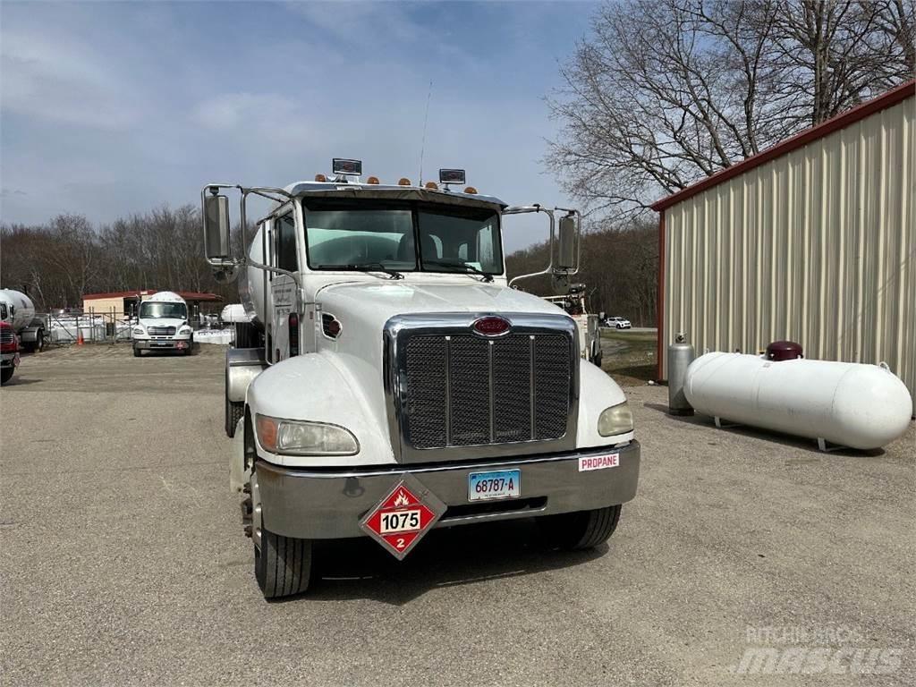 Peterbilt 335 Camion altro