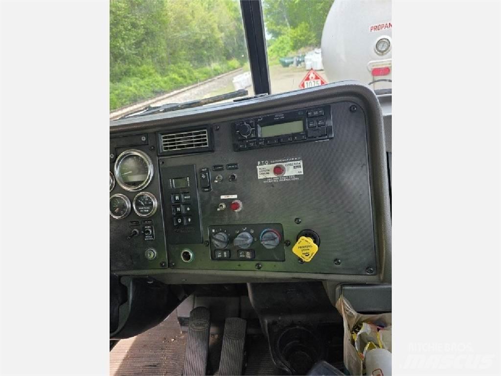 Peterbilt 335 Camion altro