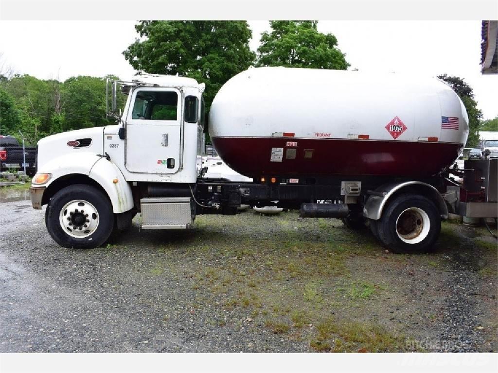 Peterbilt 335 Camion altro