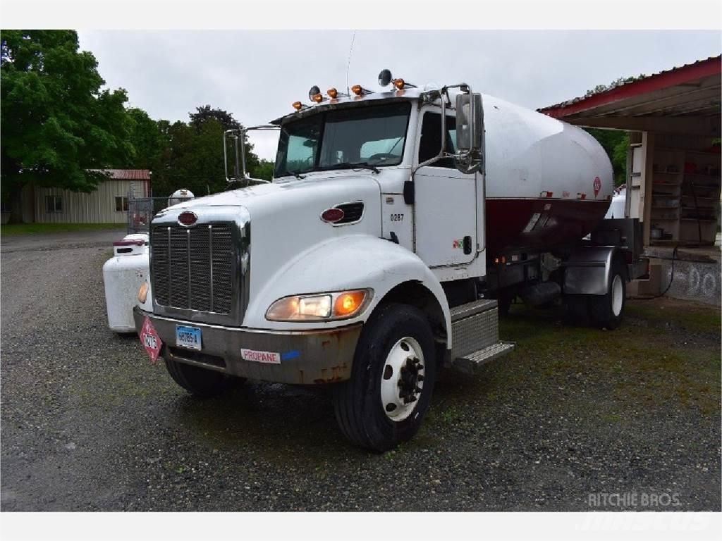 Peterbilt 335 Camion altro