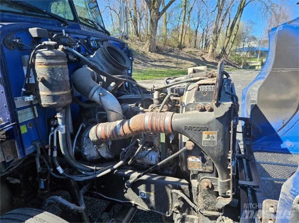 Peterbilt 337 Camion con sponde ribaltabili