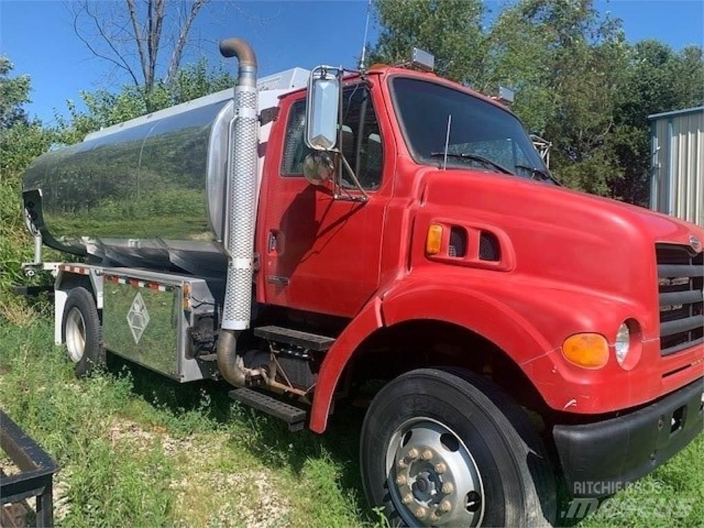 Sterling L7500 Camion altro
