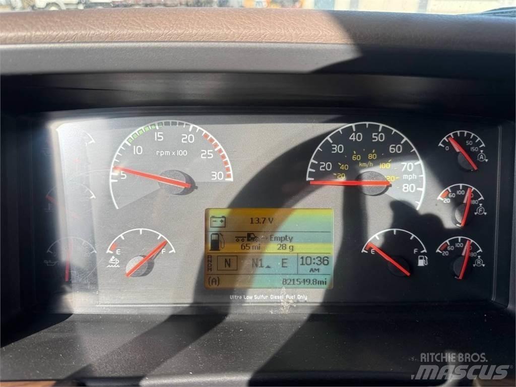 Volvo VNL670 Motrici e Trattori Stradali