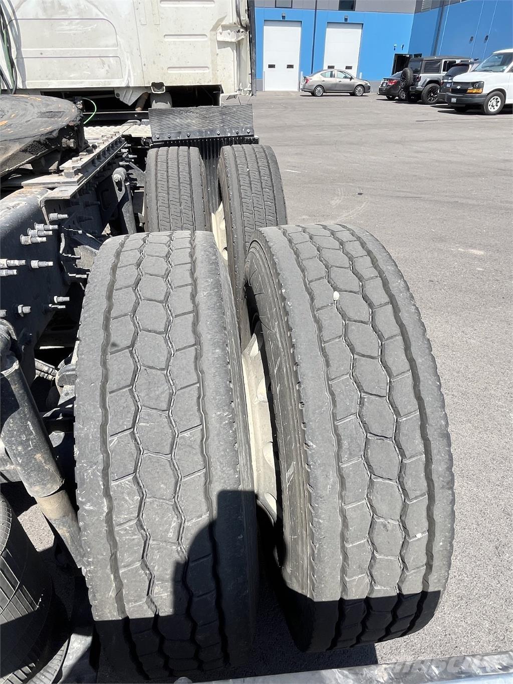 Volvo VNL860 Motrici e Trattori Stradali