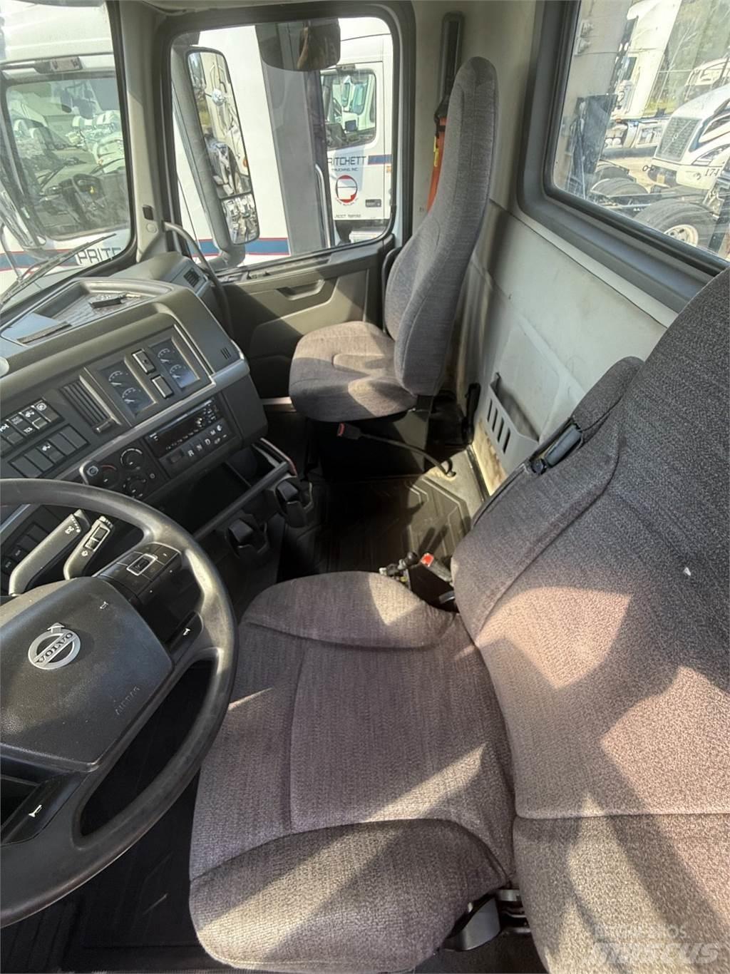 Volvo VNR64T300 Motrici e Trattori Stradali