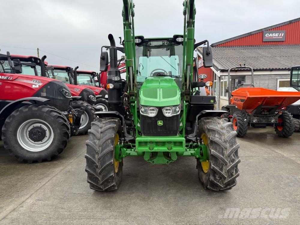 John Deere 6120M Trattori