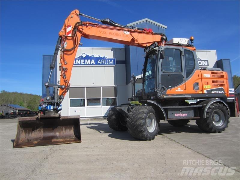 Doosan DX140W-3 Escavatori gommati