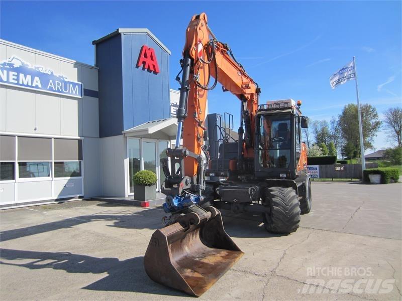Doosan DX140W-3 Escavatori gommati