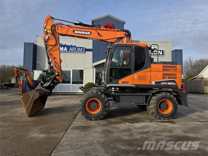 Doosan DX160W-5 Escavatori gommati
