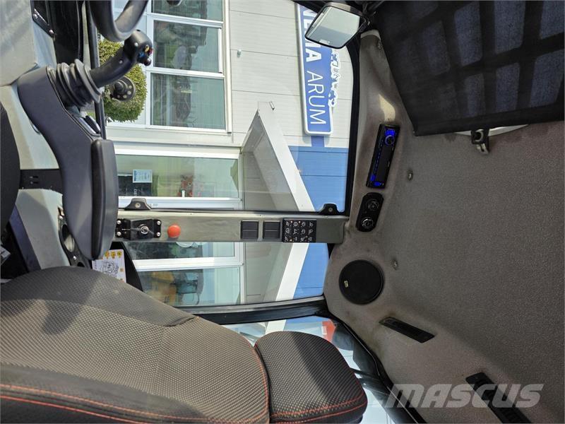 GiANT V761 Pale gommate