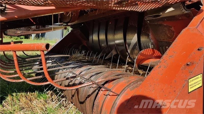 Hesston 4900 Presse quadre