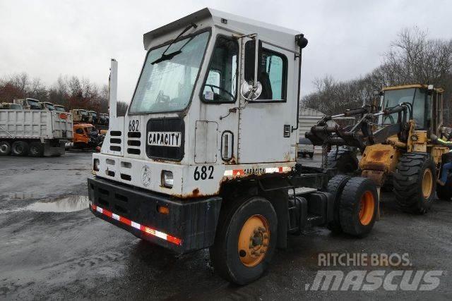 Capacity TJ5000 Trattori portuali