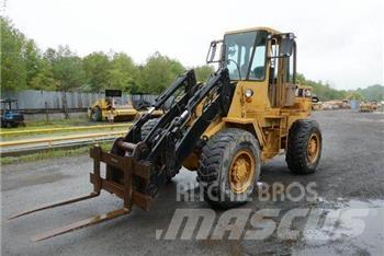 CAT IT28B Pale gommate