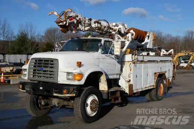 Ford F Series Autocarro per perforatrice mobile