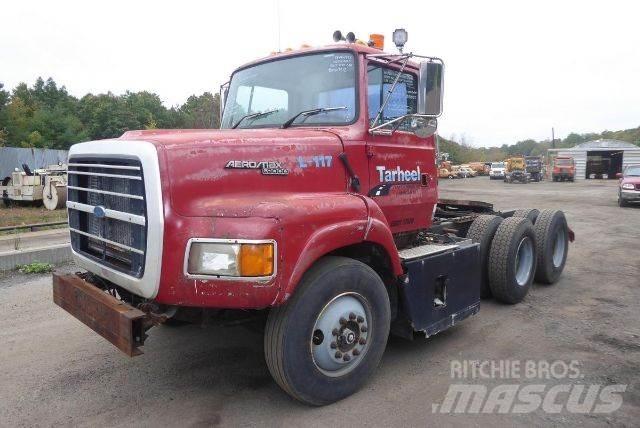 Ford L9000 Autocabinati