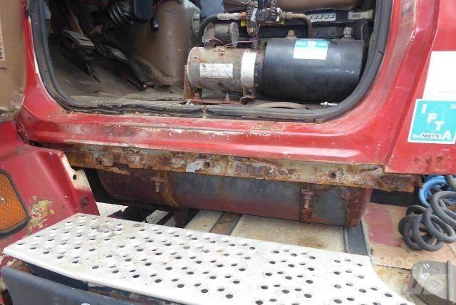 Ford L9000 Autocabinati