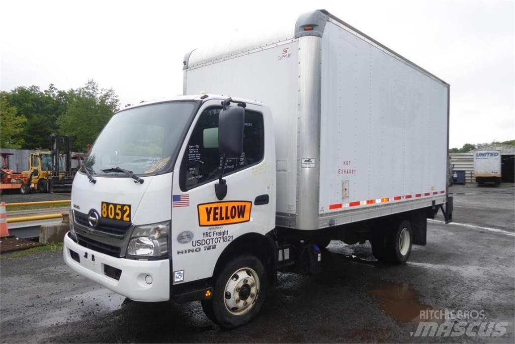 Hino 155 Camion cassonati