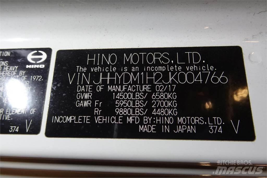 Hino 155 Camion cassonati