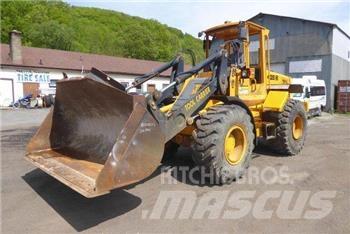 JCB 426B Pale gommate