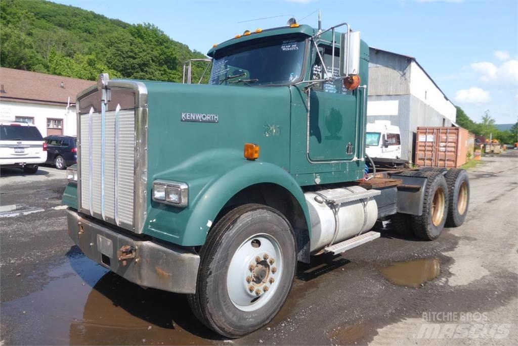 Kenworth W900B Autocabinati