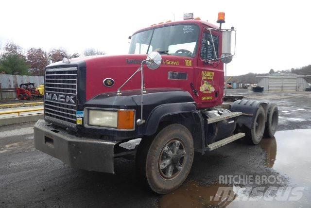 Mack CL713 Autocabinati