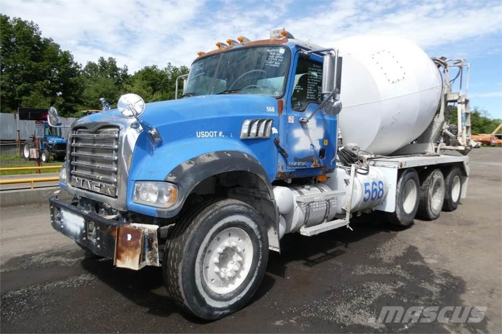 Mack CTP713 Betoniere
