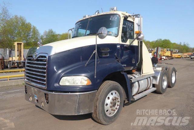 Mack CXN613 Autocabinati