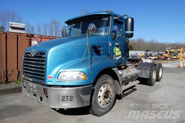 Mack CXN613 Autocabinati