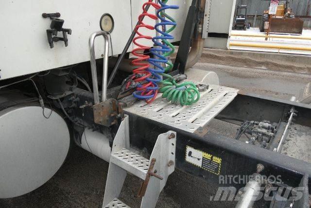 Mack CXU613 Motrici e Trattori Stradali