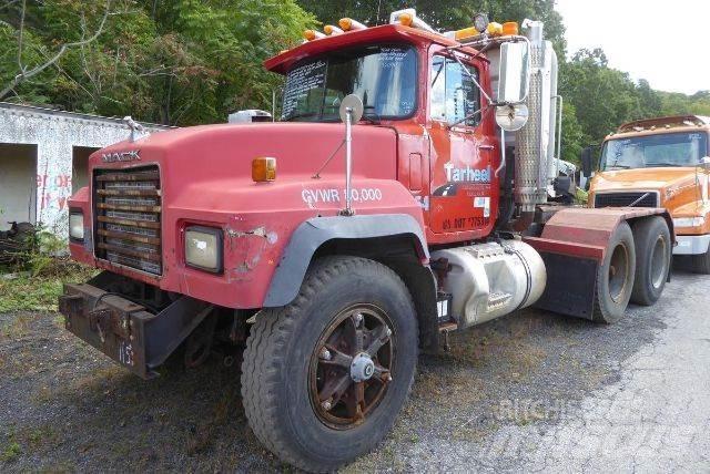 Mack RD688SX Autocabinati