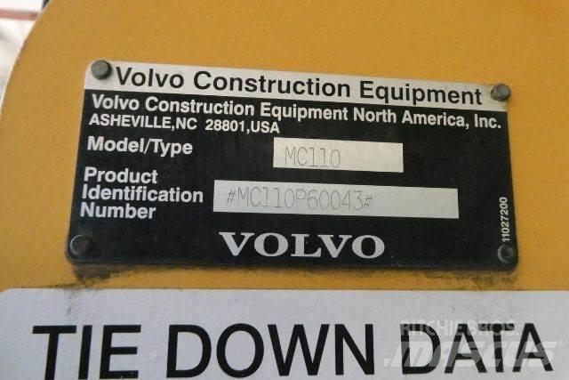 Volvo MC110 Mini Pale Gommate